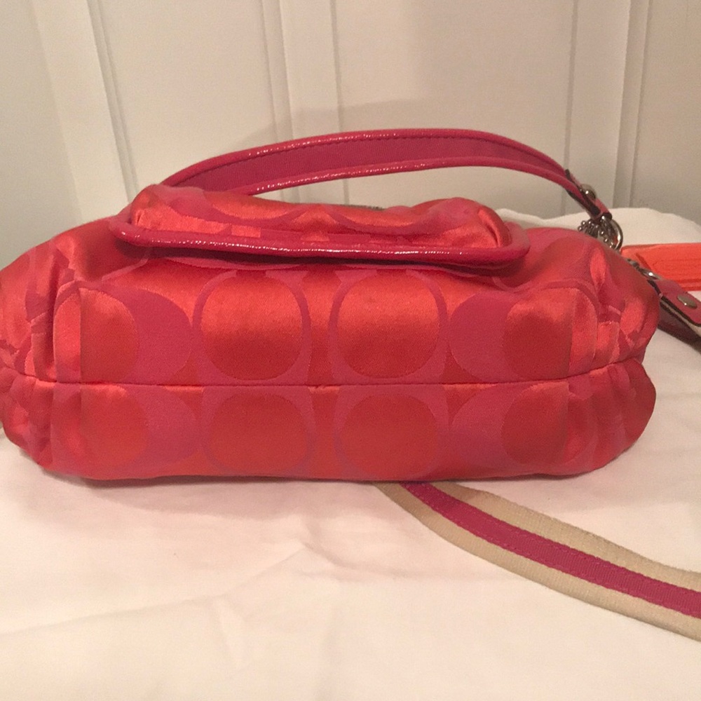 Authentic Coach Purse - Picture 5 of 8